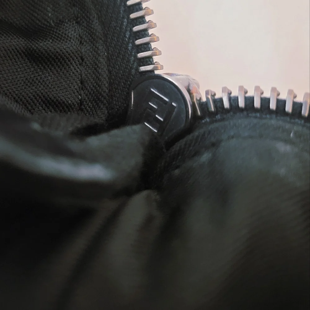 Fendi Pochette - Picture 12 of 16